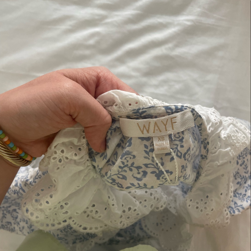 Wayf Frilly Top - Picture 2 of 3